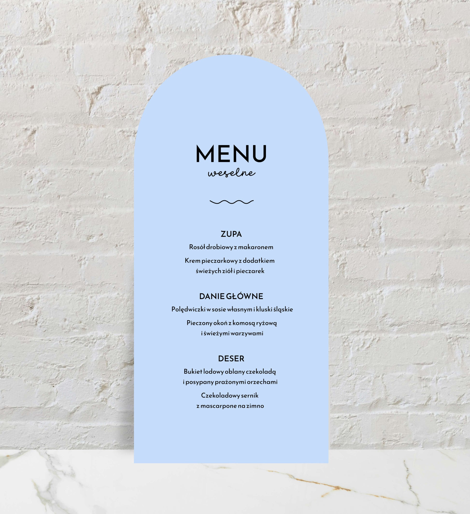 Menu ślubne jednokartkowe błękitne z niebanalną czcionką, papier premium
